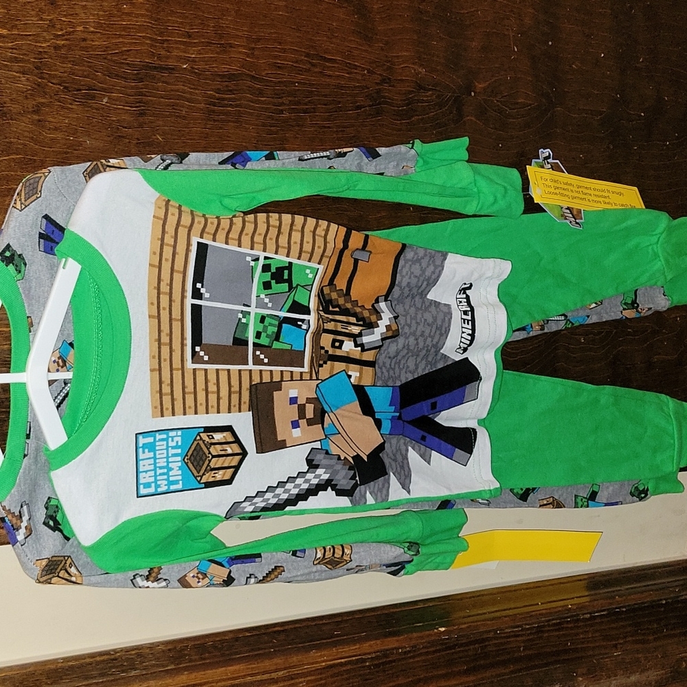 2 PJ set Sz 4
